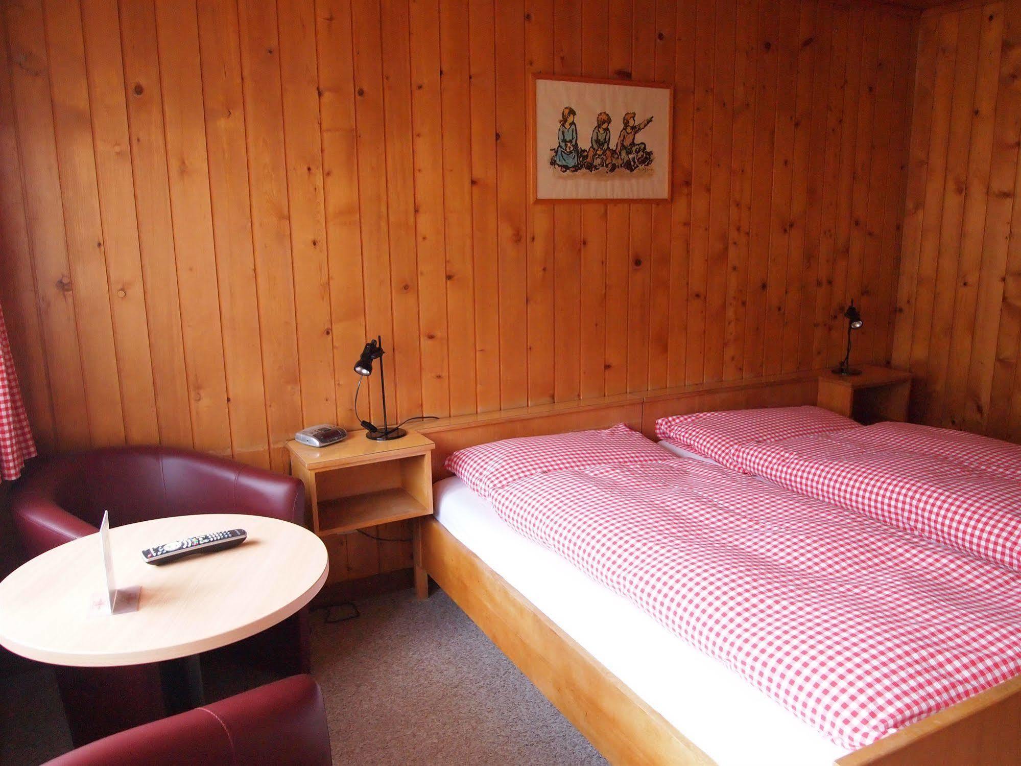 Hotel Simmental Boltigen Esterno foto